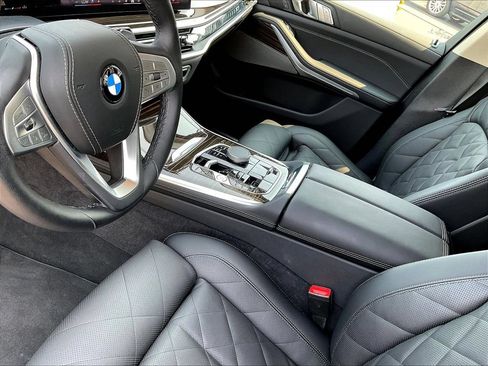Used 2026 BMW X7 xDrive40i AWD/4WD image 21