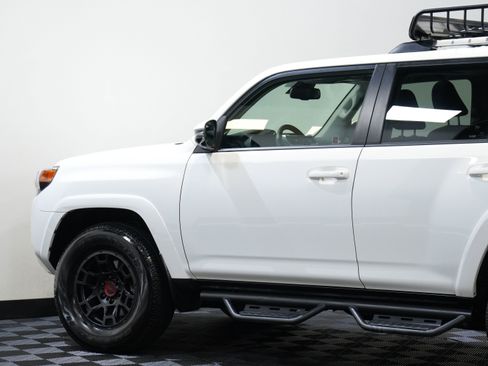 Used 2022 Toyota 4Runner SR5 Premium w/ 4Runner Black Package (TMS) image 19