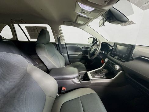 Certified 2022 Toyota RAV4 LE FWD image 28