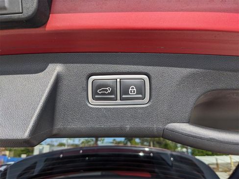 Certified 2023 Kia Sorento SX image 14