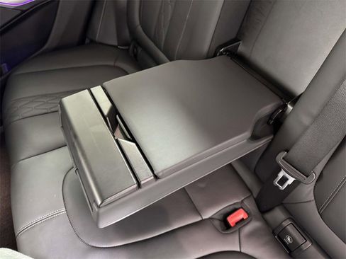 Used 2023 BMW X5 xDrive45e w/ Executive Package image 34