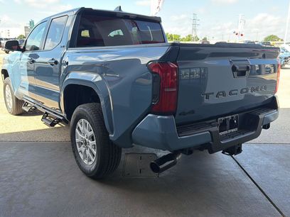 New 2026 Toyota Tacoma SR5