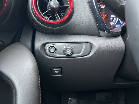 Used 2025 Chevrolet Blazer RS image 26