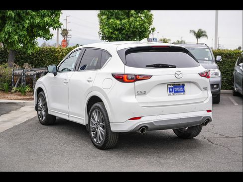 Used 2024 MAZDA CX-5 Signature AWD/4WD image 9