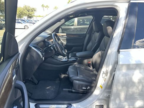 Used 2021 BMW X3 sDrive30i w/ Convenience Package (ZC2) RWD image 2