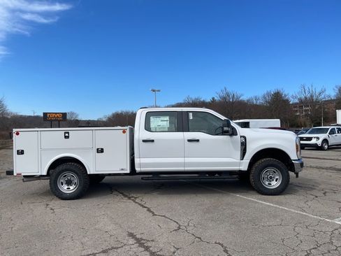 New 2026 Ford F350 XL w/ XL Off-Road Package image 7