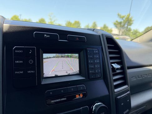 Used 2019 Ford F250 XL w/ Power Equipment Group AWD/4WD image 23