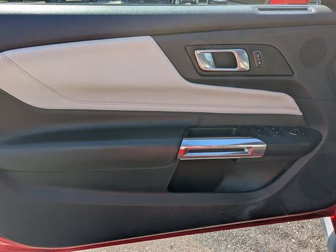 Used 2024 Ford Mustang Premium image 9
