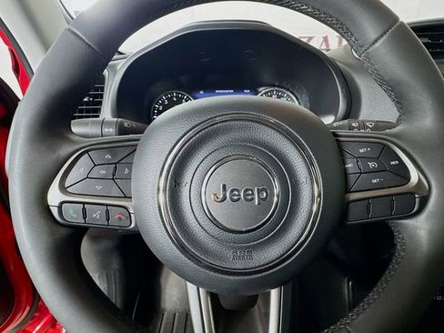 Used 2022 Jeep Renegade Latitude image 13