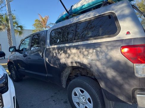 Used 2011 Toyota Tundra 4x4 Double Cab w/ Tow Pkg image 9