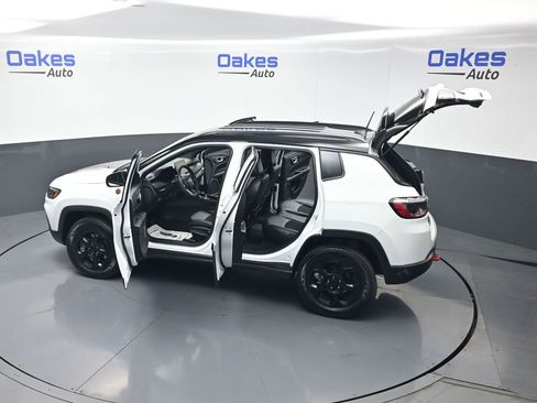 Used 2023 Jeep Compass Trailhawk AWD/4WD image 58