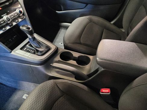Used 2020 Hyundai Elantra SE w/ Cargo Package (C1) FWD image 26
