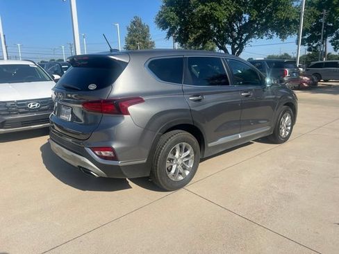 Used 2019 Hyundai Santa Fe SE FWD image 3
