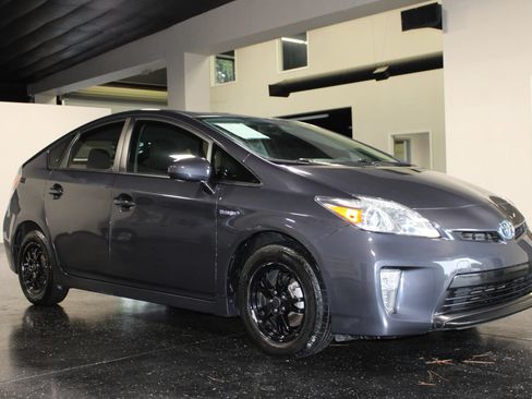 Used 2013 Toyota Prius Three FWD image 1