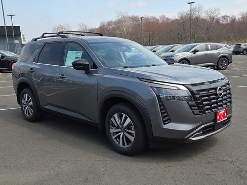 New 2026 Nissan Pathfinder SL AWD/4WD image 3