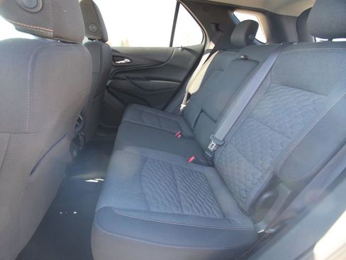 Used 2018 Chevrolet Equinox LT image 7