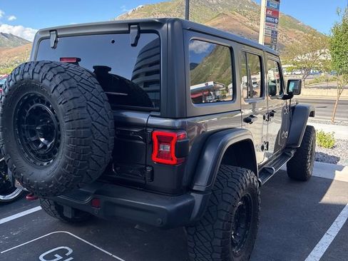 Used 2019 Jeep Wrangler Unlimited Rubicon AWD/4WD image 5