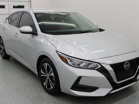 Used 2023 Nissan Sentra SV w/ All-Weather Package FWD image 4
