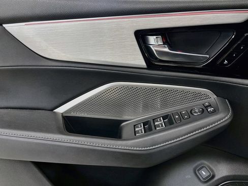 Used 2024 Acura MDX w/ Technology Package FWD image 23