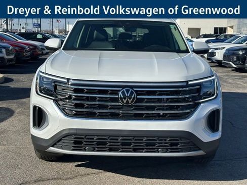 New 2026 Volkswagen Atlas SE image 2