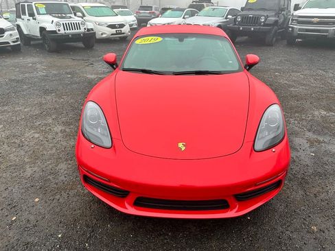 Used 2019 Porsche 718 Cayman image 2