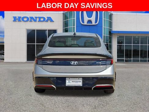 Used 2025 Hyundai Sonata SEL FWD image 4