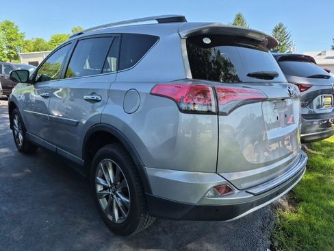Used 2016 Toyota RAV4 Limited AWD/4WD image 3