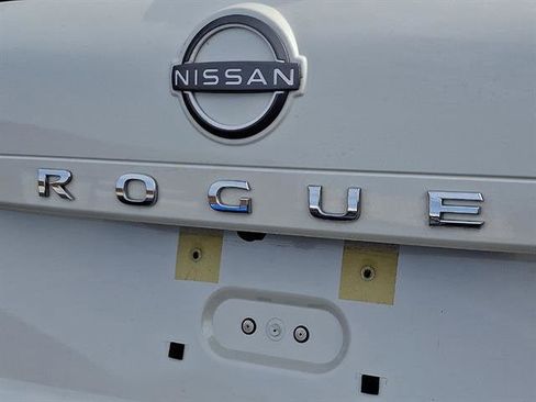 Certified 2023 Nissan Rogue SL w/ SL Premium Package AWD/4WD image 34