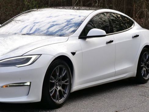 Used 2021 Tesla Model S Plaid image 44