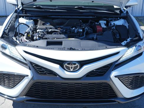 Used 2021 Toyota Camry XSE image 7