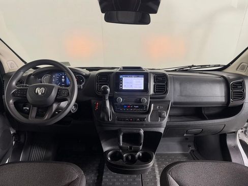 Used 2025 RAM ProMaster 2500 w/ U-Haul Equipment Group FWD image 13