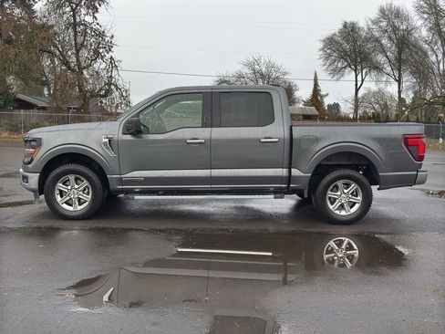 Used 2024 Ford F150 XLT w/ Mobile Office Package image 22