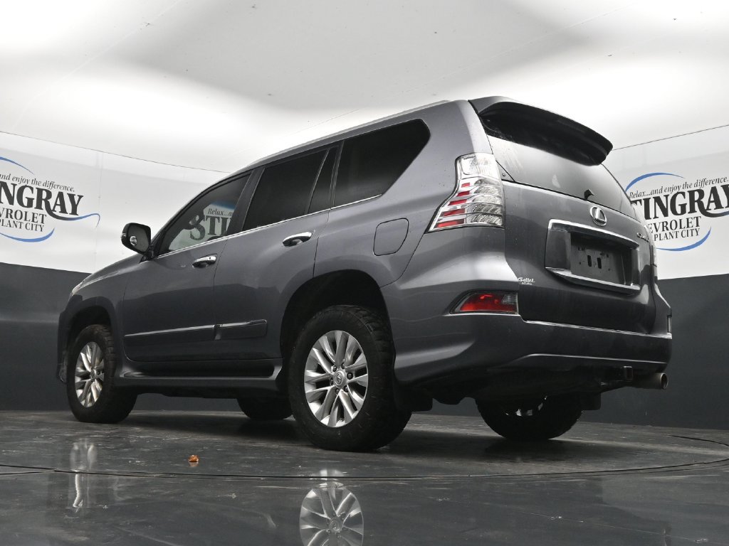 Used 2017 Lexus GX 460 Premium w/ Premium Package AWD/4WD image 30