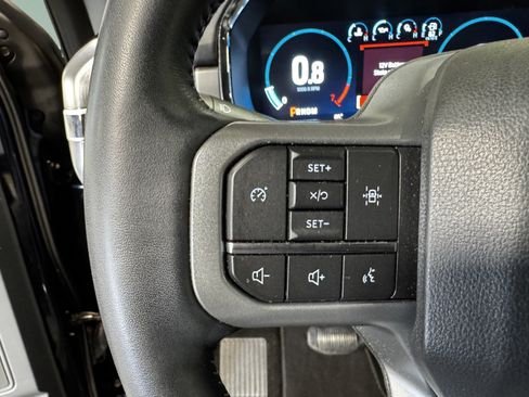 Used 2022 Ford F150 Lariat RWD image 19