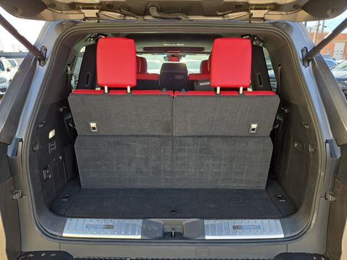 Used 2024 Lexus LX 600 F Sport image 12