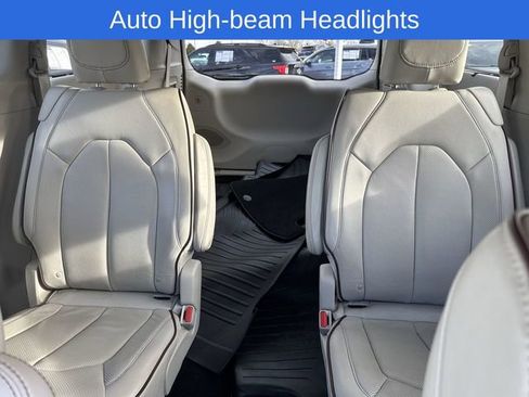 Used 2018 Chrysler Pacifica Limited w/ Advanced Safetytec Group image 27