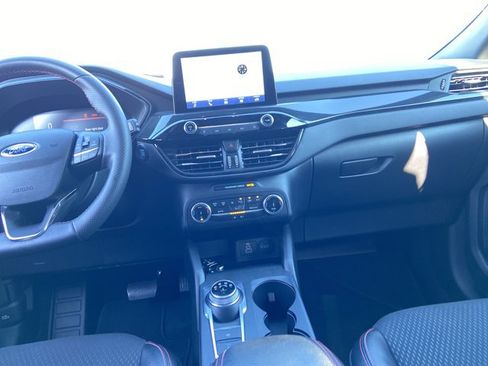 Used 2025 Ford Escape ST-Line FWD image 18