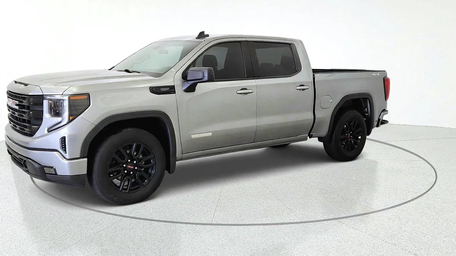 Used 2024 GMC Sierra 1500 Elevation AWD/4WD image 4