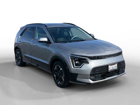 Used 2024 Kia Niro Wave FWD image 7