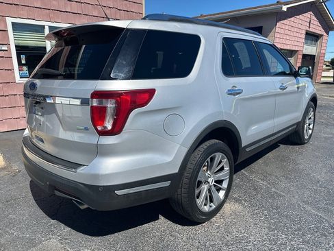 Used 2018 Ford Explorer Limited w/ Ford Safe & Smart Package AWD/4WD image 5