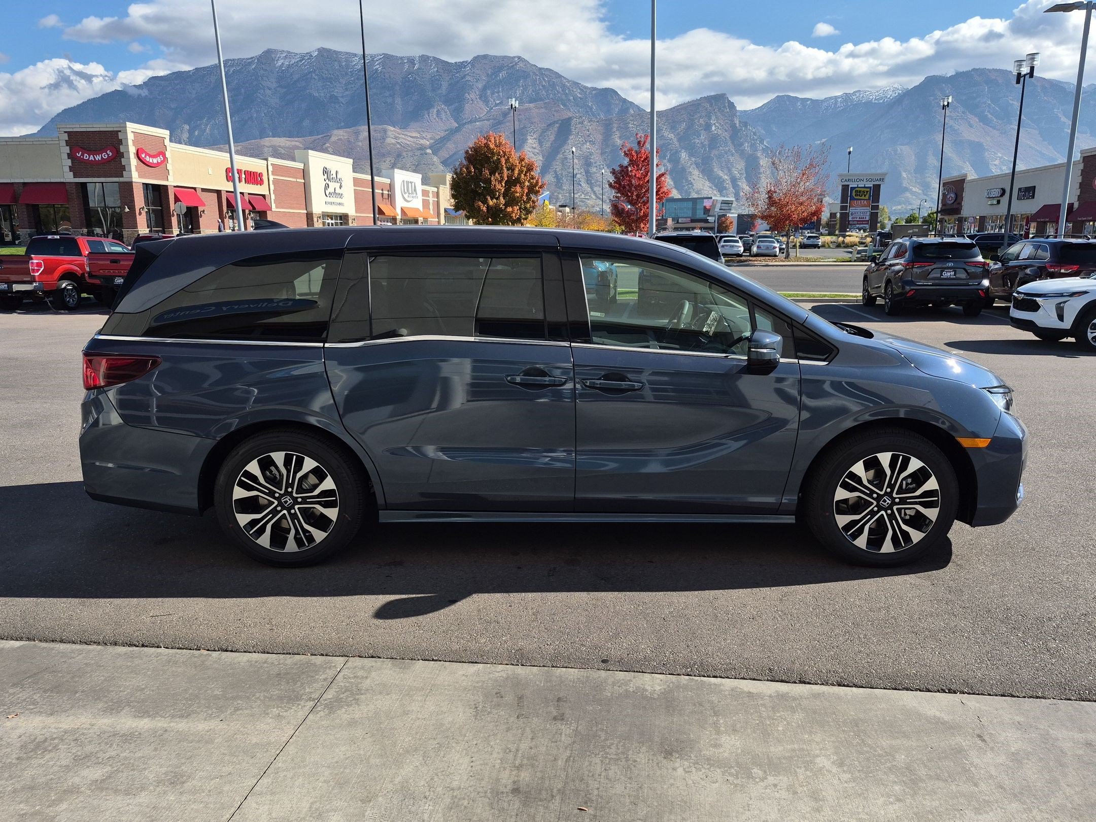 New 2027 Honda Odyssey Elite image 2