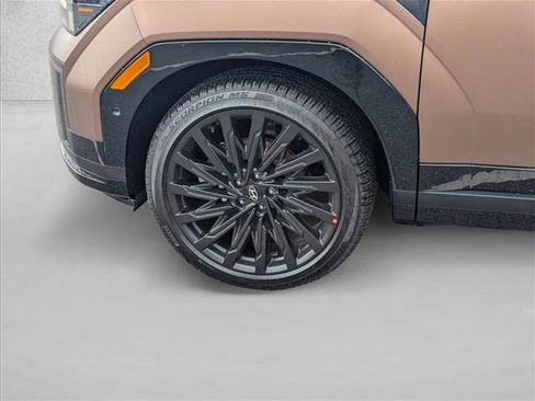 Used 2025 Hyundai Santa Fe Calligraphy FWD image 11