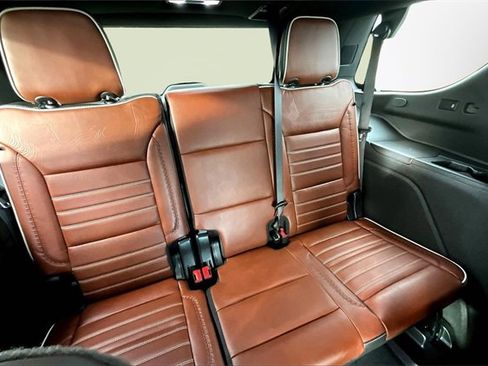 Used 2023 GMC Yukon Denali Ultimate image 28