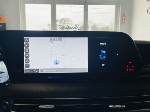 Used 2024 Hyundai Palisade Calligraphy image 30