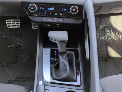 Used 2025 Hyundai Elantra Sport FWD image 18