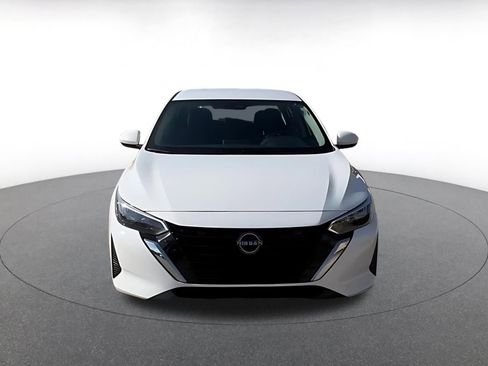 Used 2025 Nissan Sentra S image 4