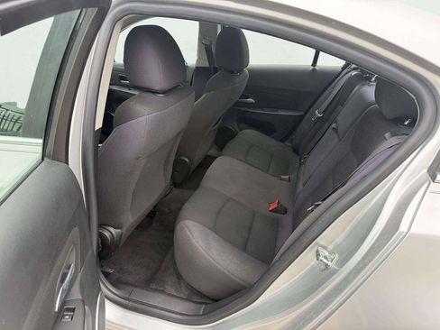 Used 2015 Chevrolet Cruze LT w/ Sun And Sound Package FWD image 11