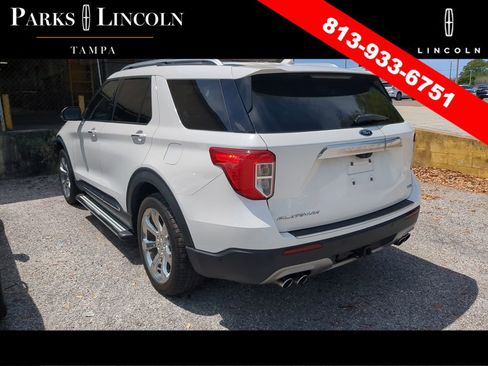 Used 2020 Ford Explorer Platinum w/ Premium Technology Package image 6
