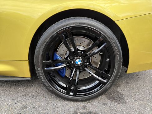Used 2017 BMW M4 Coupe RWD image 5