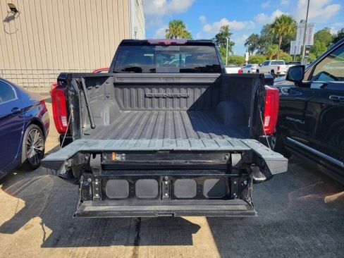 Used 2022 GMC Sierra 1500 Denali w/ Denali Reserve Package AWD/4WD image 8